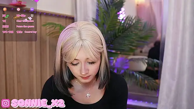 Snapshot of Sonnie_ chatting on March 2025 11:32:01 AM Sonnie online show from March 2025 11:32:01 AM