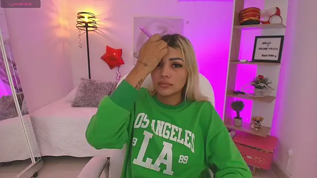 SALOOMEE   online show from February 2025 11:52:01 AM