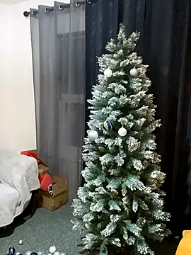 Snapshot of Yourhotboy_42 chatting on November 2025 06:00:02 PM Yourhotboy 42 online show from November 2025 06:00:02 PM