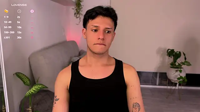 Snapshot of Alexxblue chatting on October 2025 02:55:02 AM Alexxblue online show from October 2025 02:55:02 AM