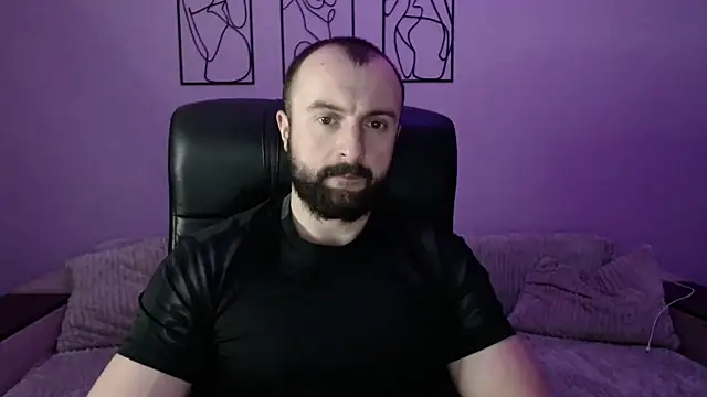 brindlefly6969 online show from March 2026 11:57:01 AM