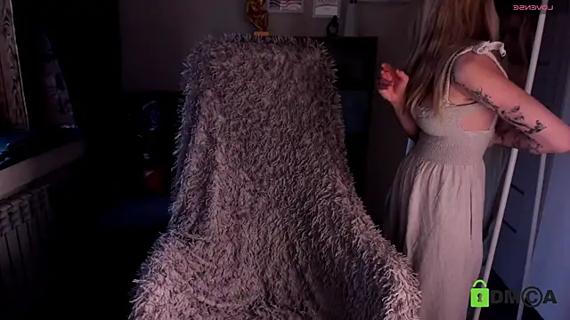 MalenaErnman online show from February 2025 01:33:01 PM