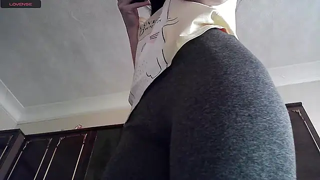 ElizaSwon online show from July 2026 03:29:02 PM