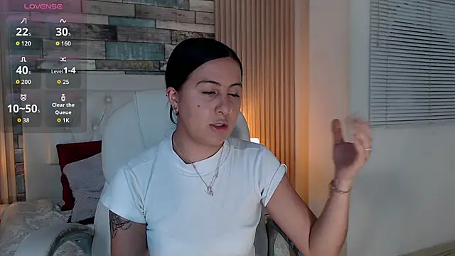 Snapshot of isabella_smith_ chatting on November 2025 07:59:01 PM isabella smith online show from November 2025 07:59:01 PM