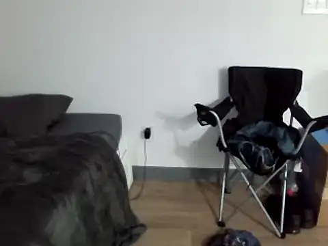 Snapshot of Iliketocooksquirt25 chatting on February 2025 07:29:01 AM Iliketocooksquirt25 online show from February 2025 07:29:01 AM