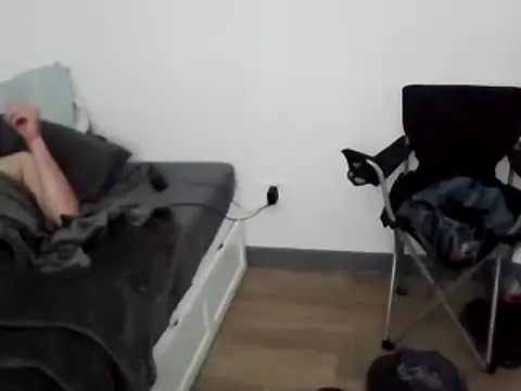 Snapshot of Iliketocooksquirt25 chatting on February 2025 04:47:01 PM Iliketocooksquirt25 online show from February 2025 04:47:01 PM