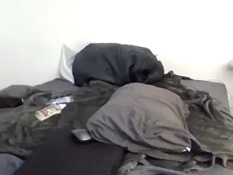 Snapshot of Iliketocooksquirt25 chatting on March 2025 06:26:02 PM Iliketocooksquirt25 online show from March 2025 06:26:02 PM