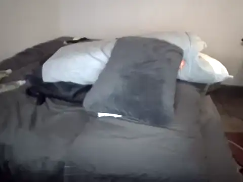 Snapshot of Iliketocooksquirt25 chatting on March 2025 12:17:01 PM Iliketocooksquirt25 online show from March 2025 12:17:01 PM