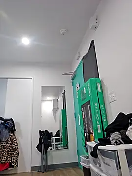 Snapshot of Iliketocooksquirt25 chatting on September 2025 04:18:02 AM Iliketocooksquirt25 online show from September 2025 04:18:02 AM