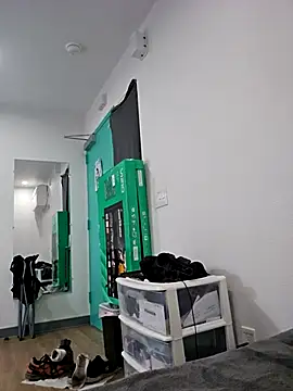 Snapshot of Iliketocooksquirt25 chatting on October 2025 04:22:01 AM Iliketocooksquirt25 online show from October 2025 04:22:01 AM