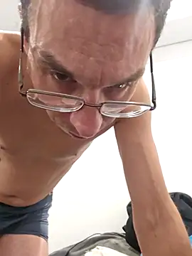 Snapshot of Iliketocooksquirt25 chatting on October 2025 11:35:01 PM Iliketocooksquirt25 online show from October 2025 11:35:01 PM