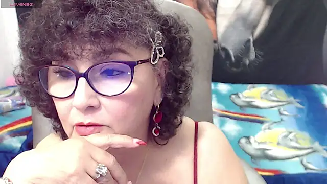 Snapshot of cataleya_mom chatting on February 2025 11:54:01 PM cataleya mom online show from February 2025 11:54:01 PM