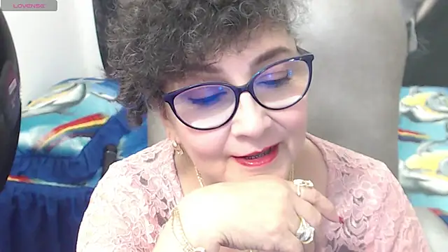 Snapshot of cataleya_mom chatting on February 2025 04:07:01 AM cataleya mom online show from February 2025 04:07:01 AM