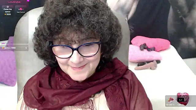 Snapshot of cataleya_mom chatting on March 2025 06:57:01 AM cataleya mom online show from March 2025 06:57:01 AM