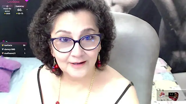 Snapshot of cataleya_mom chatting on March 2025 03:57:02 AM cataleya mom online show from March 2025 03:57:02 AM