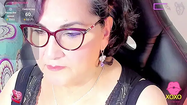 Snapshot of cataleya_mom chatting on September 2025 04:23:02 AM cataleya mom online show from September 2025 04:23:02 AM