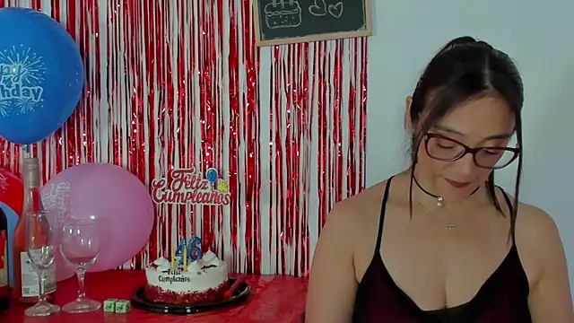 Jessica Herrera  online show from June 2026 10:54:01 PM