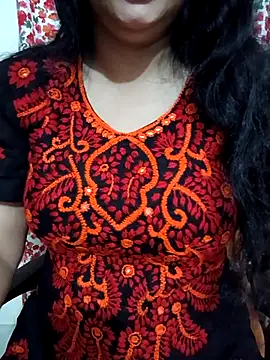 Priya Boudi online show from April 2026 06:36:02 PM
