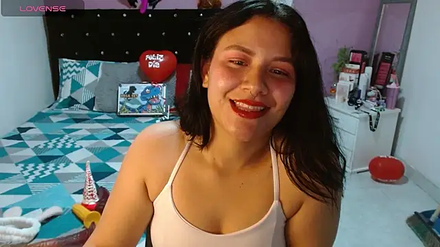 Snapshot of soniafuckboobs chatting on February 2025 09:35:02 PM soniafuckboobs online show from February 2025 09:35:02 PM