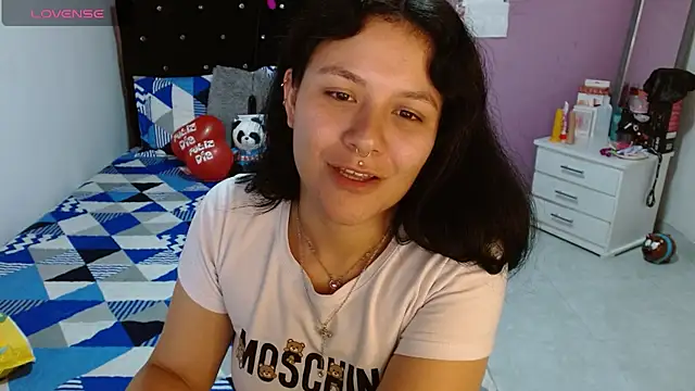 Snapshot of soniafuckboobs chatting on March 2025 06:56:01 PM soniafuckboobs online show from March 2025 06:56:01 PM