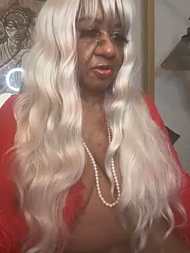 BreanaDivine online show from March 2026 05:00:01 AM