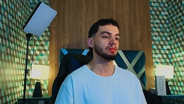 Michael magno online show from November 2025 11:20:01 AM