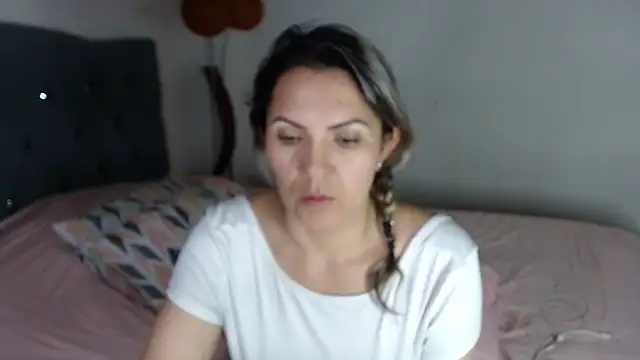 Chantal hott online show from April 2026 02:27:02 AM