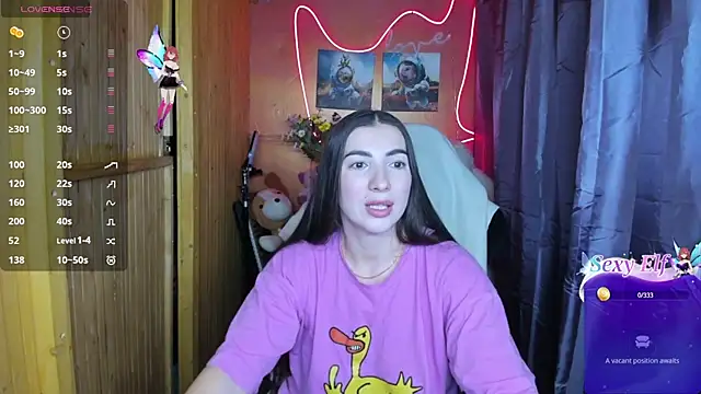 Fiery Brunette  online show from January 2025 05:56:01 AM