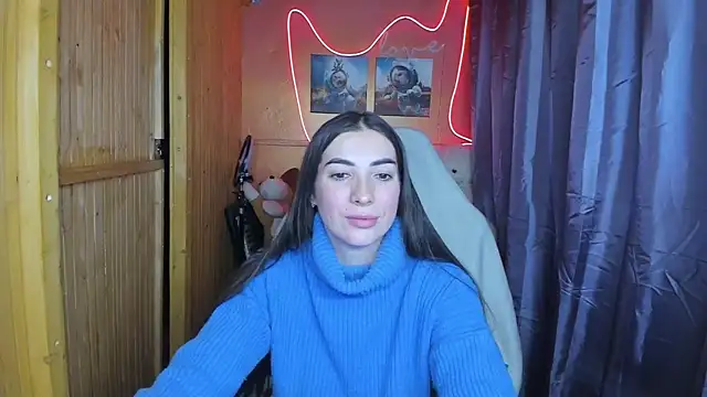 Fiery Brunette  online show from February 2025 04:50:02 PM