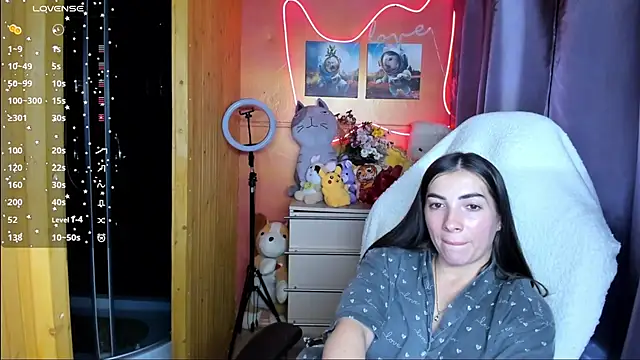 Fiery Brunette  online show from September 2025 11:58:01 AM