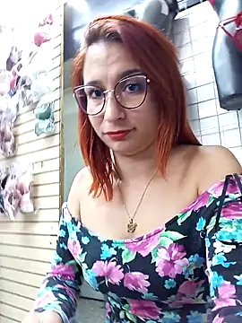 Snapshot of Paula382023 chatting on January 2025 07:07:02 PM Paula382023 online show from January 2025 07:07:02 PM