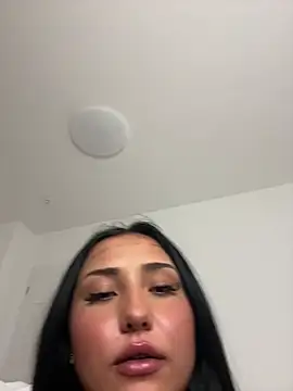 Snapshot of Coco-Love chatting on February 2025 10:15:02 PM Coco-Love online show from February 2025 10:15:02 PM