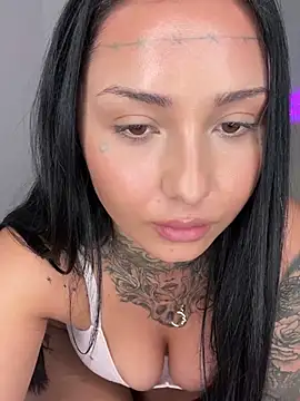 Snapshot of Coco-Love chatting on March 2025 09:11:02 PM Coco-Love online show from March 2025 09:11:02 PM