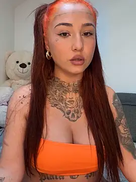 Snapshot of Coco-Love chatting on November 2025 01:44:01 PM Coco-Love online show from November 2025 01:44:01 PM