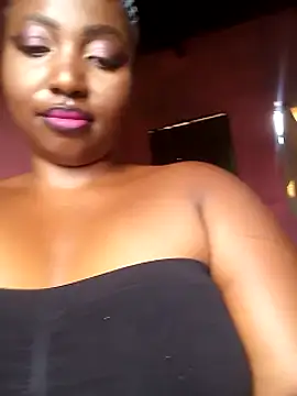 Snapshot of JUICYASSxxx chatting on December 2025 08:20:02 AM JUICYASSxxx online show from December 2025 08:20:02 AM