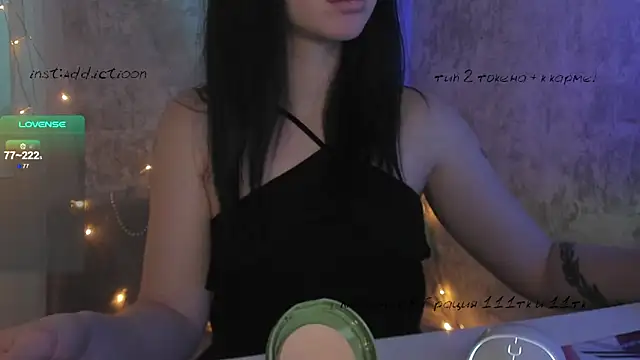Snapshot of elena_addiction chatting on February 2025 12:13:02 PM elena addiction online show from February 2025 12:13:02 PM