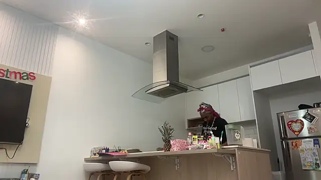 Snapshot of ChocolateCakeQueen chatting on January 2025 11:18:02 AM ChocolateCakeQueen online show from January 2025 11:18:02 AM