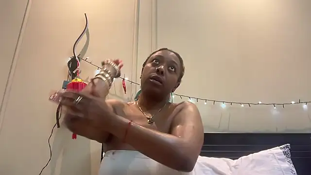 Snapshot of ChocolateCakeQueen chatting on March 2025 02:52:01 AM ChocolateCakeQueen online show from March 2025 02:52:01 AM