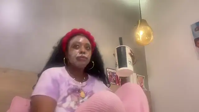 ChocolateCakeQueen online show from April 2026 02:25:01 AM