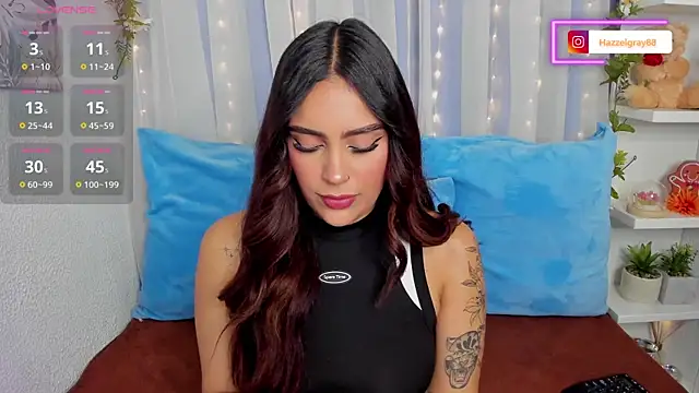 Snapshot of HazzelGray chatting on October 2025 03:32:01 PM HazzelGray online show from October 2025 03:32:01 PM