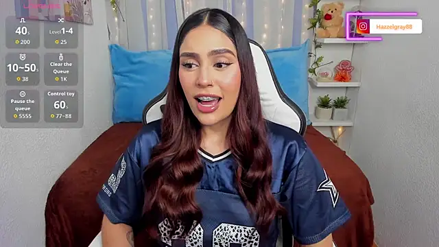 Snapshot of HazzelGray chatting on October 2025 04:02:02 PM HazzelGray online show from October 2025 04:02:02 PM