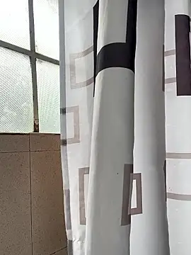 hannahb-e online show from January 2026 04:11:02 PM