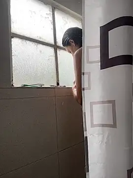 hannahb-e online show from February 2026 06:12:01 PM