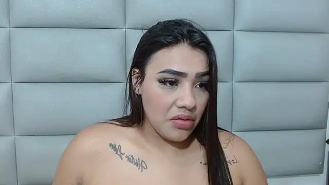 Snapshot of emily_brontee_ chatting on September 2025 12:51:01 PM emily brontee online show from September 2025 12:51:01 PM