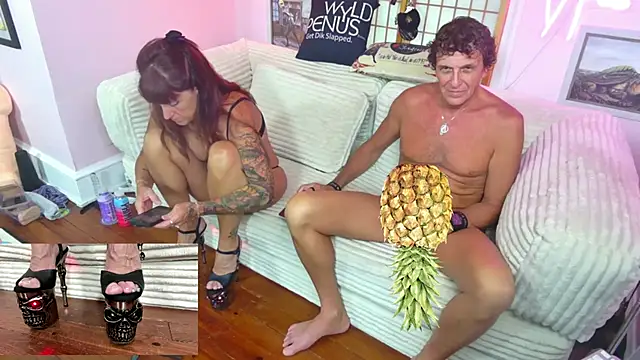 sexyandjagundo online show from June 2026 07:05:02 PM
