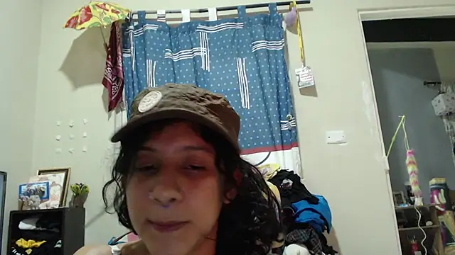 AlinaWoolf  online show from May 2026 03:12:02 AM
