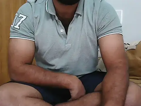 Snapshot of Tamil_Boy28 chatting on December 2024 01:50:02 PM Tamil Boy28 online show from December 2024 01:50:02 PM