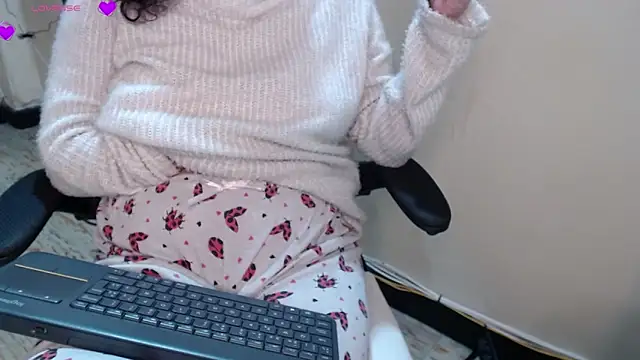 Snapshot of _samara chatting on November 2025 03:12:01 PM samara online show from November 2025 03:12:01 PM