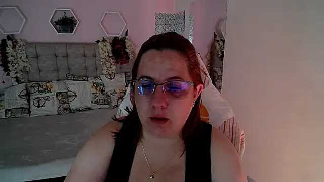 katie joness  online show from January 2025 02:14:01 PM