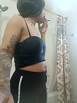 Snapshot of mariah2299 chatting on October 2025 05:15:02 PM mariah2299 online show from October 2025 05:15:02 PM